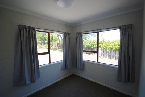 Photo of property in 1/16 Roberts Road, Glenfield, Auckland, 0629