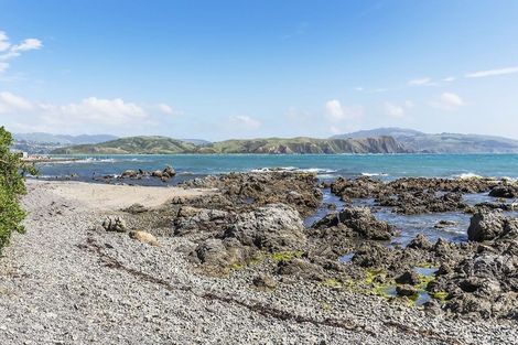 Photo of property in 77 Moana Road, Plimmerton, Porirua, 5026