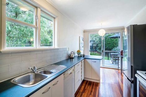 Photo of property in 2 Nutsey Avenue, Northcote, Auckland, 0627