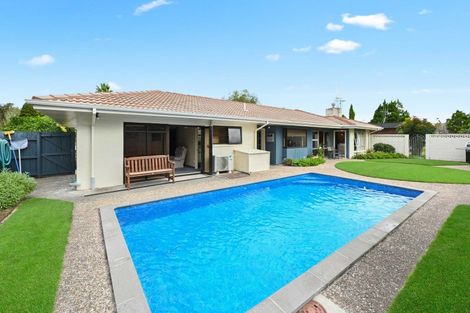 Photo of property in 51 Glen Lynne Avenue, Queenwood, Hamilton, 3210