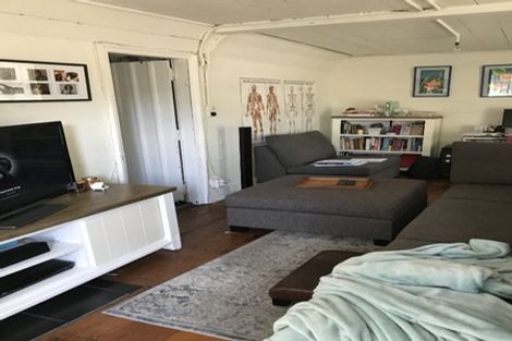 Photo of property in 38 Cranmer Square, Christchurch Central, Christchurch, 8013