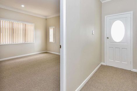 Photo of property in 79c Russell Road, Manurewa, Auckland, 2102