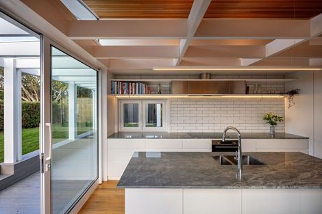 Photo of property in 35 Versailles Street, Karori, Wellington, 6012