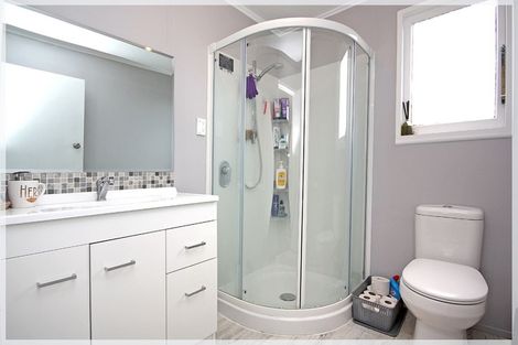 Photo of property in 10 Nelson Street, Foxton Beach, Foxton, 4815