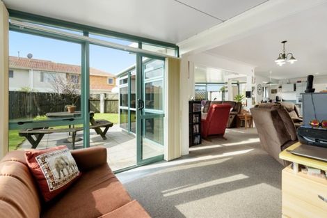 Photo of property in 10 Grevillea Place, Mount Maunganui, 3116