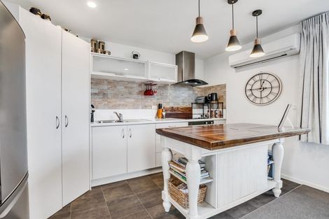 Photo of property in 11 Kamahi Crescent, Papamoa Beach, Papamoa, 3118