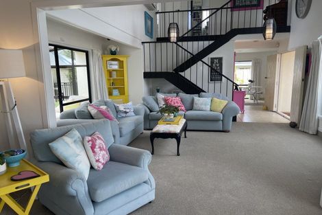 Photo of property in 3 Moana Place, Taradale, Napier, 4112