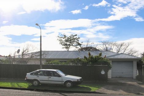 Photo of property in 27 Ihle Street, Terrace End, Palmerston North, 4410