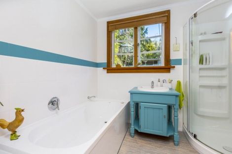 Photo of property in 38 Jocelyn Crescent, Pinehaven, Upper Hutt, 5019