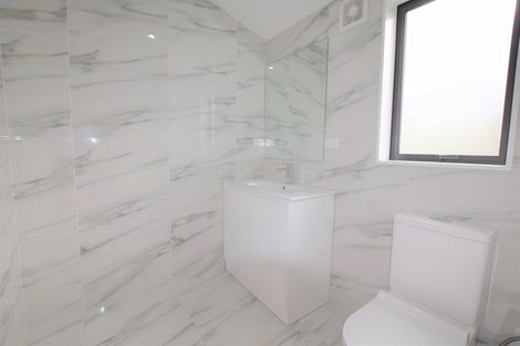 Photo of property in 71a Fruitvale Road, New Lynn, Auckland, 0600