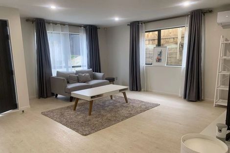 Photo of property in 98 Cardiff Road, Pakuranga, Auckland, 2010