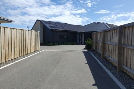 Photo of property in 143 Shillingford Boulevard, Rolleston, 7615