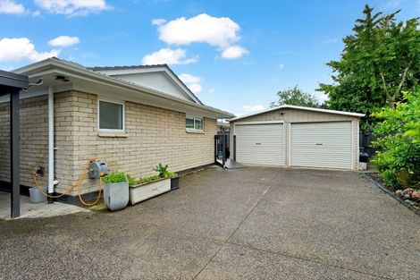 Photo of property in 93 Kiwi Esplanade, Mangere Bridge, Auckland, 2022