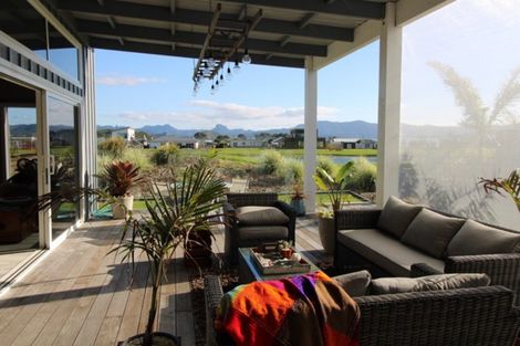 Photo of property in 429 Matarangi Drive, Matarangi, Whitianga, 3592