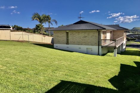 Photo of property in 26 Andrea Place, Sunnyhills, Auckland, 2010