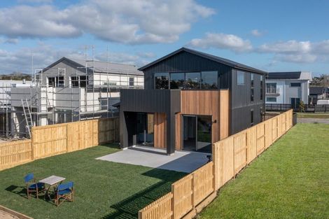 Photo of property in 31 Hinaki Street, Poike, Tauranga, 3112