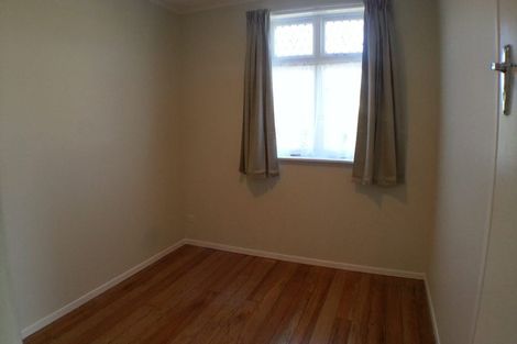 Photo of property in 5 West Coast Road, Glen Eden, Auckland, 0602