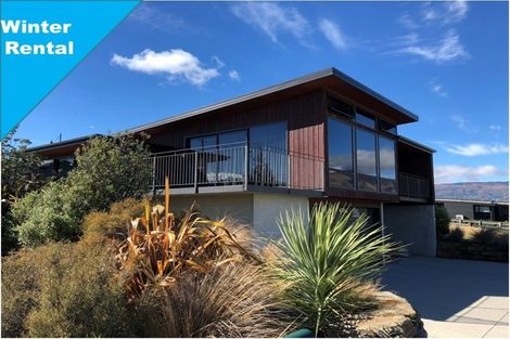 Photo of property in 1 Valley Crescent, Wanaka, 9305