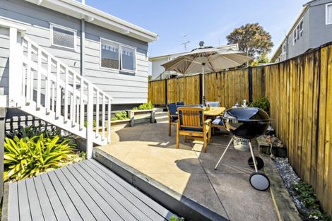 Photo of property in 8a Commissariat Road, Mount Wellington, Auckland, 1060