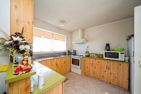 Photo of property in 496-498 Devon Street East, Strandon, New Plymouth, 4312