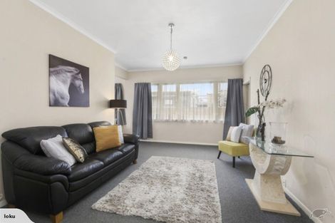 Photo of property in 5 Rumgay Street, Fairfield, Lower Hutt, 5011