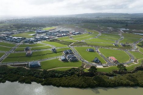 Photo of property in 240 Park Estate Road, Rosehill, Papakura, 2113