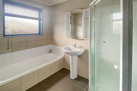 Photo of property in 16 Loveridge Place, Morrinsville, 3300
