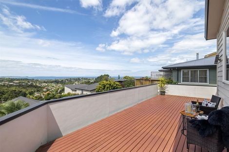 Photo of property in 941 East Coast Road, Torbay, Auckland, 0630