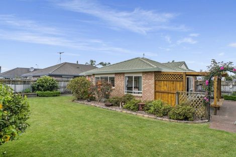 Photo of property in 687 Gloucester Road, Papamoa Beach, Papamoa, 3118
