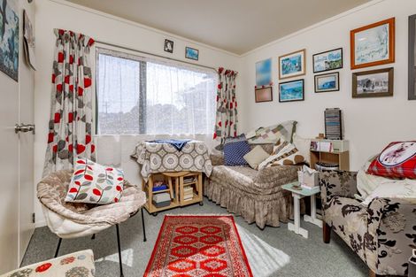 Photo of property in 92 Bays Road, Orere Point, Papakura, 2585