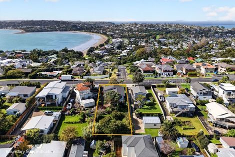 Photo of property in 86 Stanmore Bay Road, Stanmore Bay, Whangaparaoa, 0932