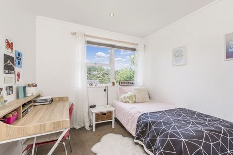 Photo of property in 102 Park Hill Road, Birkenhead, Auckland, 0626
