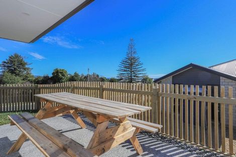 Photo of property in 10 Pataki Place, Omokoroa, 3114