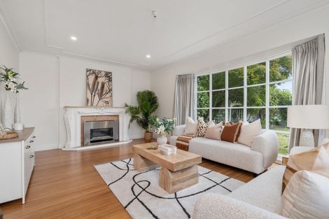 Photo of property in 27 Makora Street, Fendalton, Christchurch, 8041