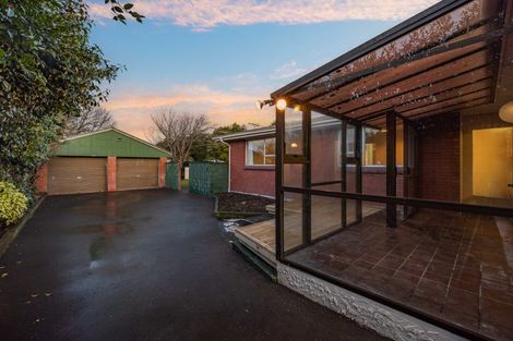 Photo of property in 21 Inwoods Road, Parklands, Christchurch, 8083