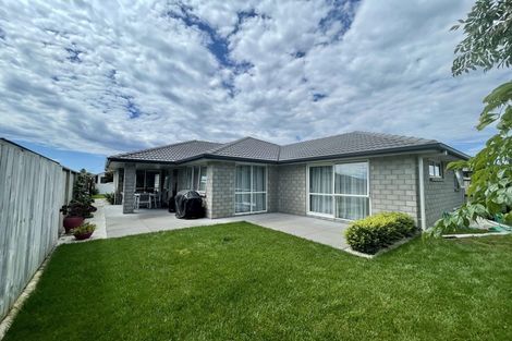 Photo of property in 7 Hiria Crescent, Papamoa Beach, Papamoa, 3118
