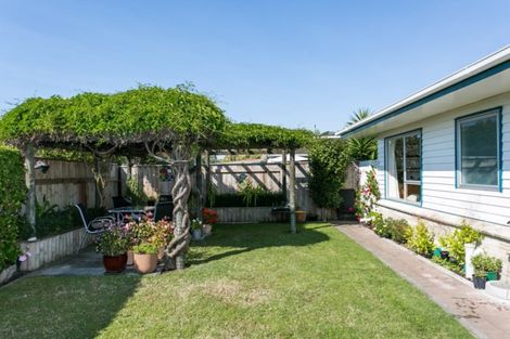 Photo of property in 3 D'arcy Place, Taradale, Napier, 4112