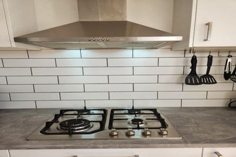 Photo of property in 1 Thames Place, Pukekohe, 2120