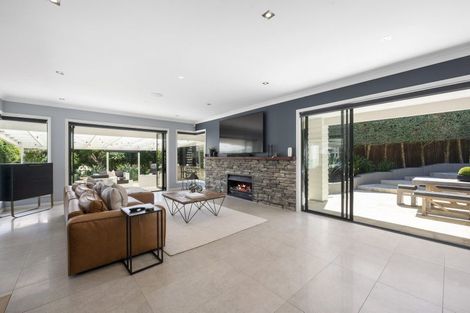 Photo of property in 12a Wainoni Heights, Greenhithe, Auckland, 0632