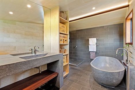 Photo of property in 177 Welcome Bay Road, Welcome Bay, Tauranga, 3112