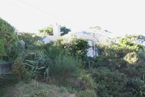 Photo of property in 71 Salford Street, Newlands, Wellington, 6037