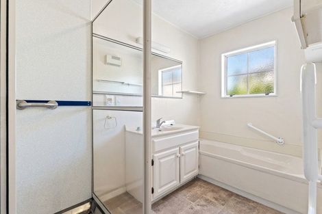 Photo of property in 1/113 Rosario Crescent, Red Beach, 0932