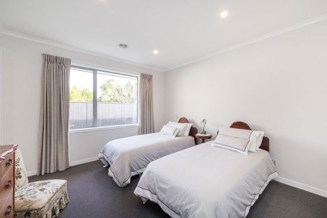 Photo of property in 33 Elmira Avenue, Hokowhitu, Palmerston North, 4410