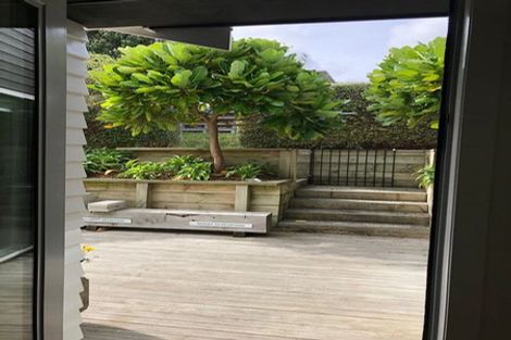 Photo of property in 47 Maungaraki Road, Korokoro, Lower Hutt, 5012