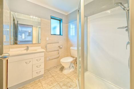 Photo of property in 8 Kokako Rise, Papakura, 2110