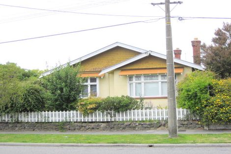 Photo of property in 124 Packe Street, Edgeware, Christchurch, 8013