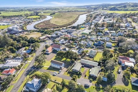 Photo of property in 3/7 Gerald Stokes Avenue, Helensville, 0800