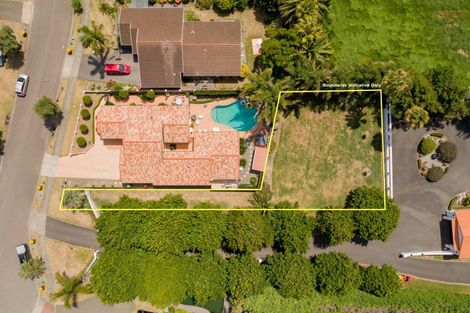 Photo of property in 11 St Clair Place, Browns Bay, Auckland, 0630