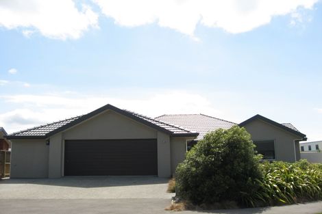 Photo of property in 5 Belgrove Place, Parklands, Christchurch, 8083