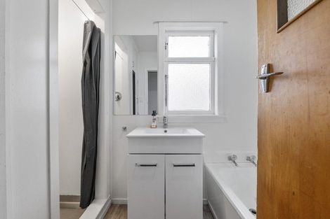 Photo of property in 8 Fyson Place, Hawera, 4610